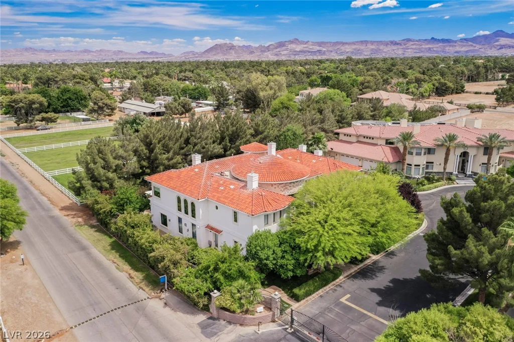 3495 Pama, Las Vegas, NV 89120