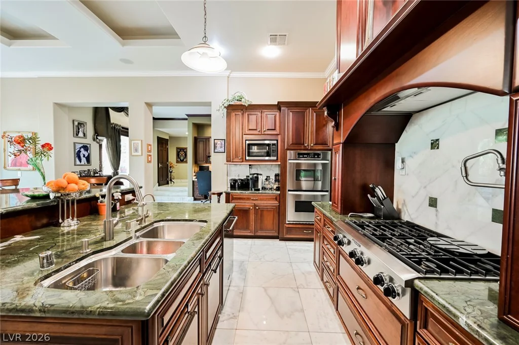 3495 Pama, Las Vegas, NV 89120