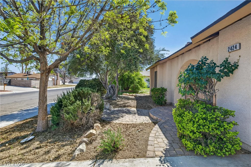 2424 Indian Sage, Las Vegas, NV 89108