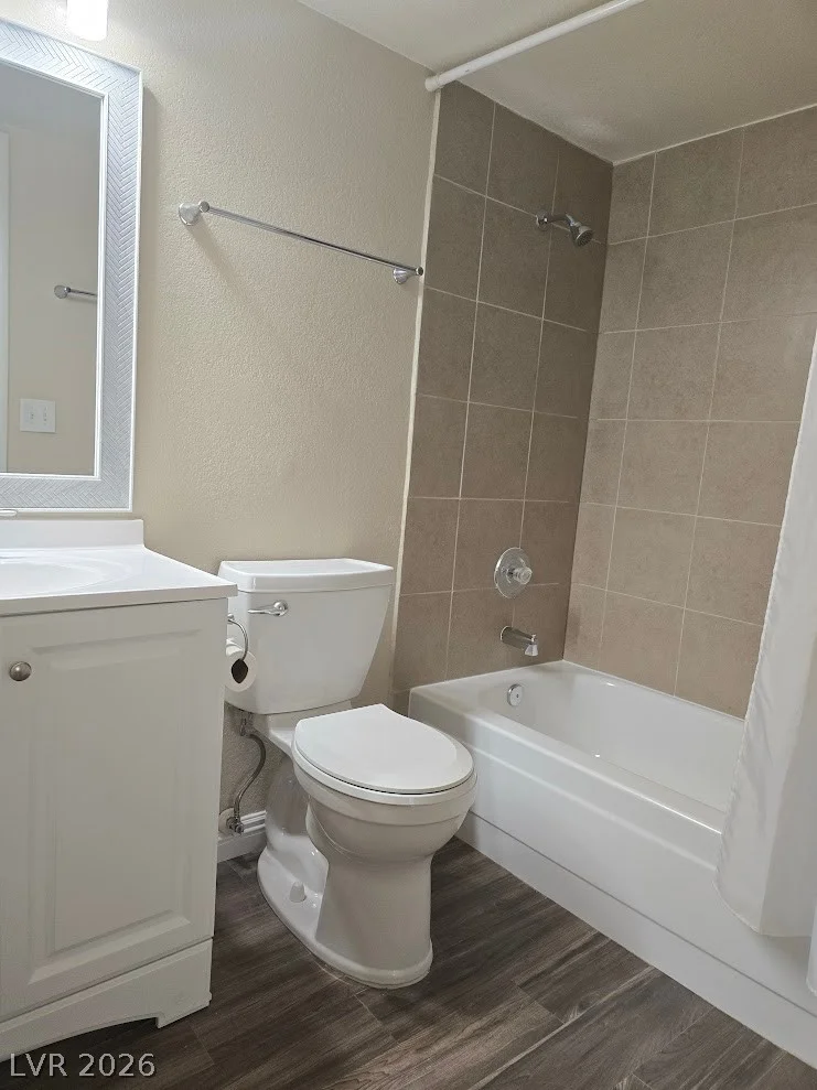 713 Rock Springs, Las Vegas, NV 89128