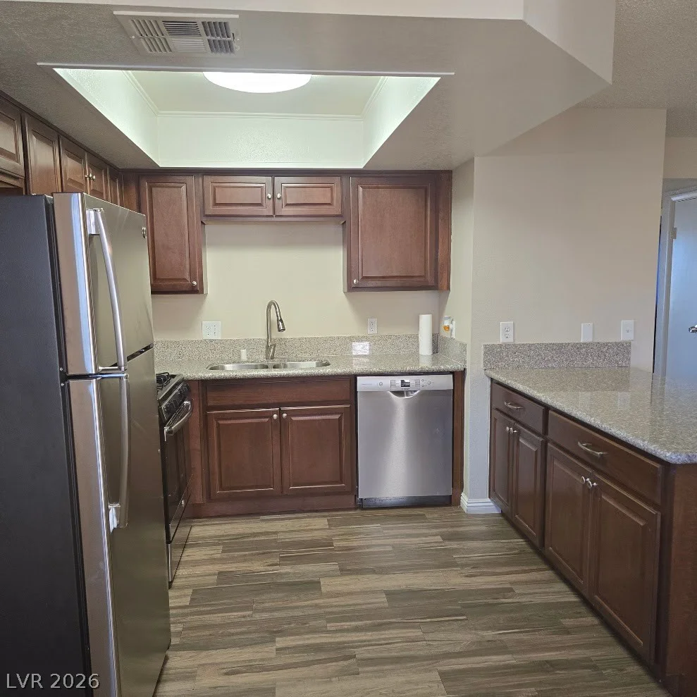 713 Rock Springs, Las Vegas, NV 89128