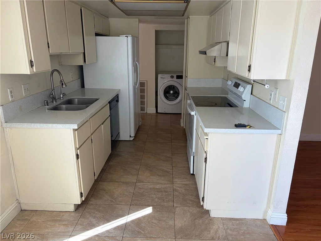 4351 Gannet, Las Vegas, NV 89103