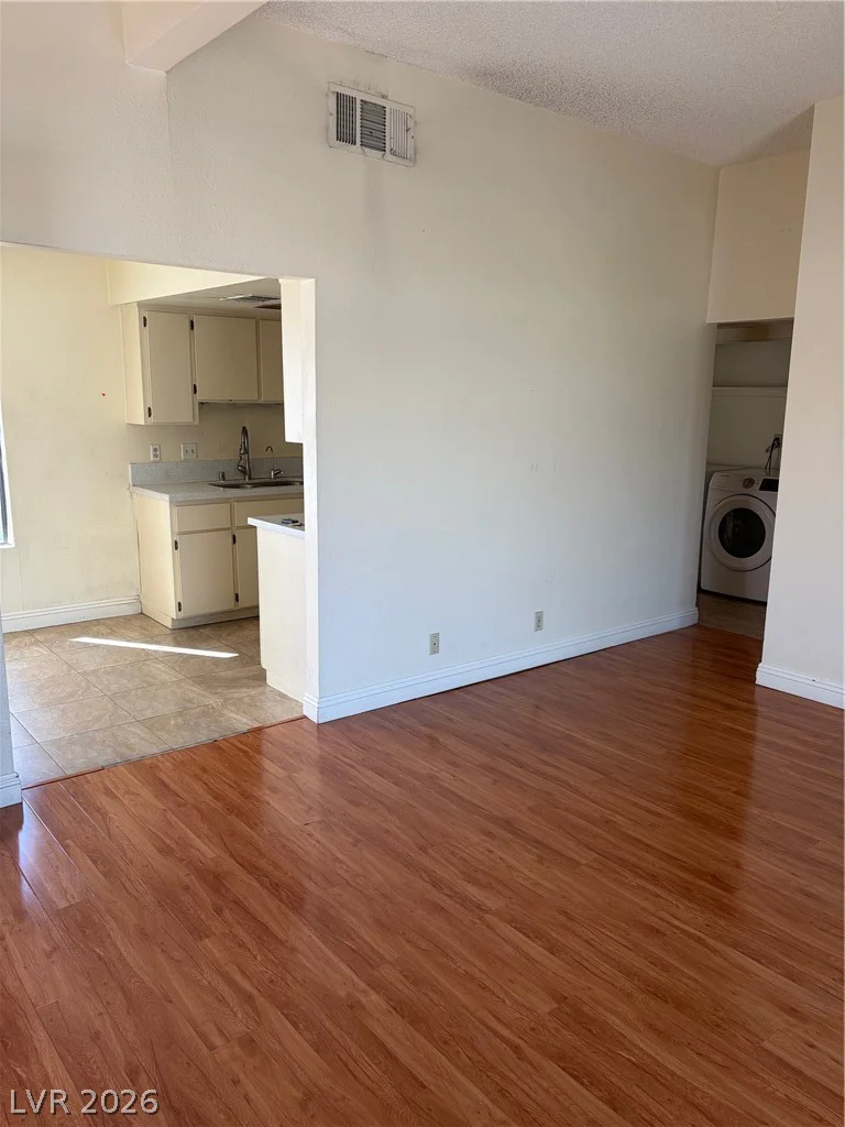 4351 Gannet, Las Vegas, NV 89103