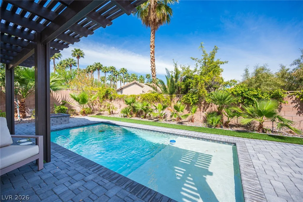 9324 Mist Flower, Las Vegas, NV 89134