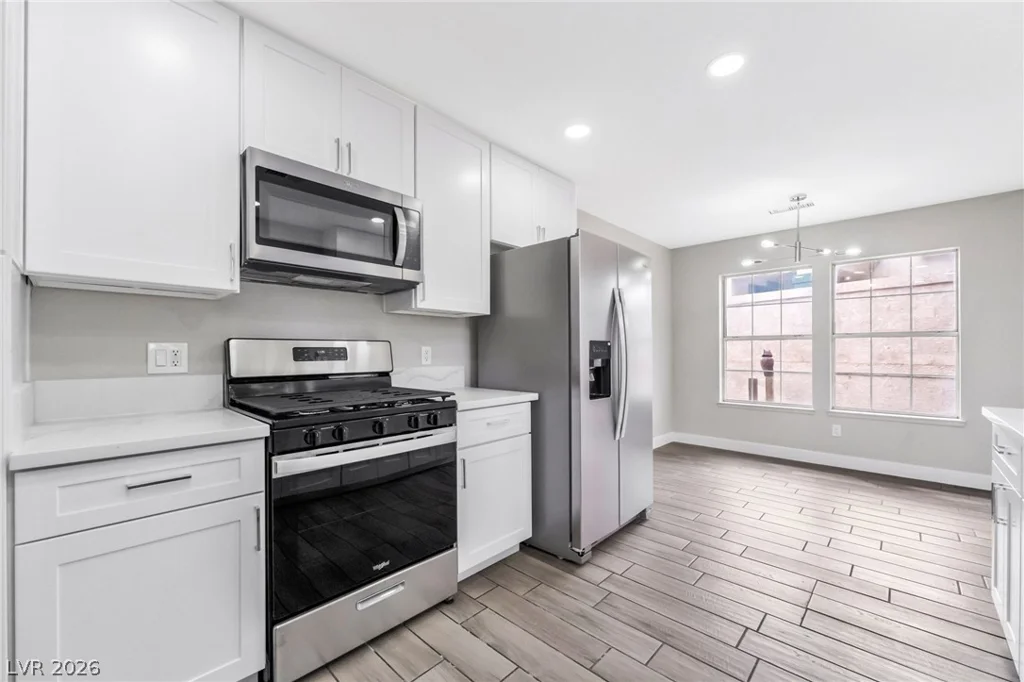 4025 Chalfont, Las Vegas, NV 89121