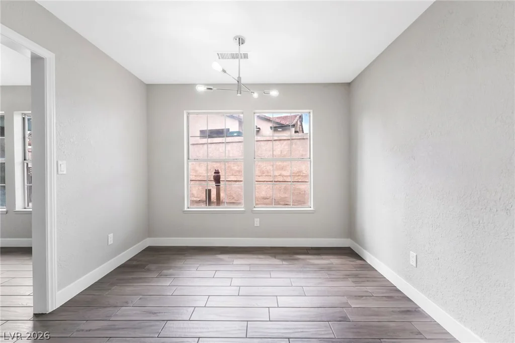 4025 Chalfont, Las Vegas, NV 89121