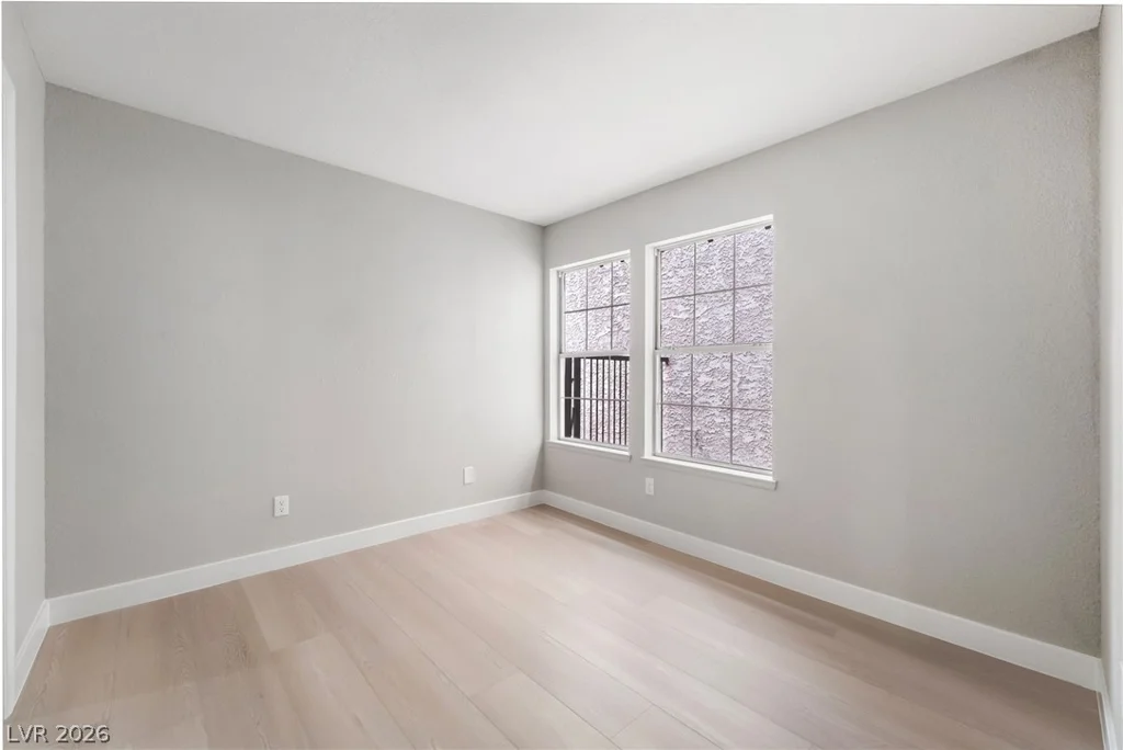 4025 Chalfont, Las Vegas, NV 89121