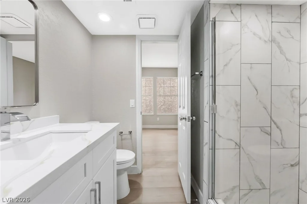 4025 Chalfont, Las Vegas, NV 89121