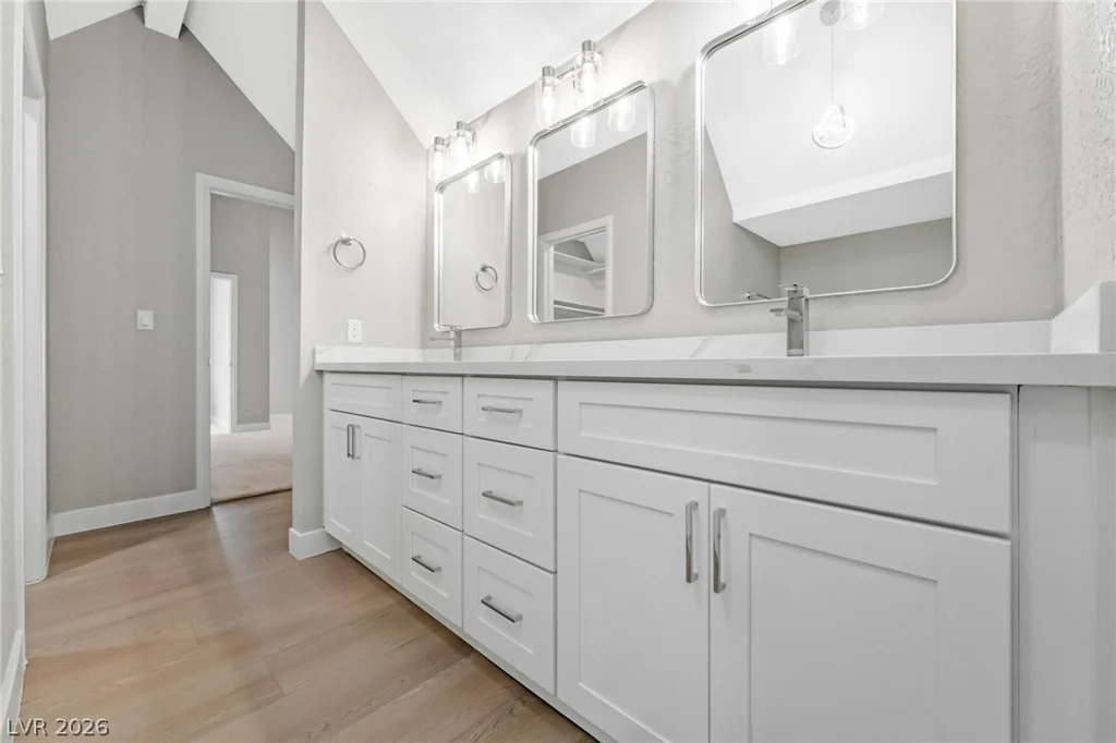 4025 Chalfont, Las Vegas, NV 89121