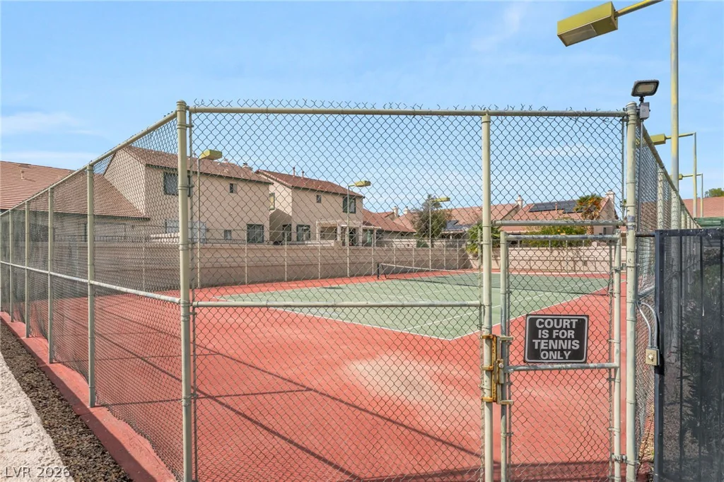 4025 Chalfont, Las Vegas, NV 89121