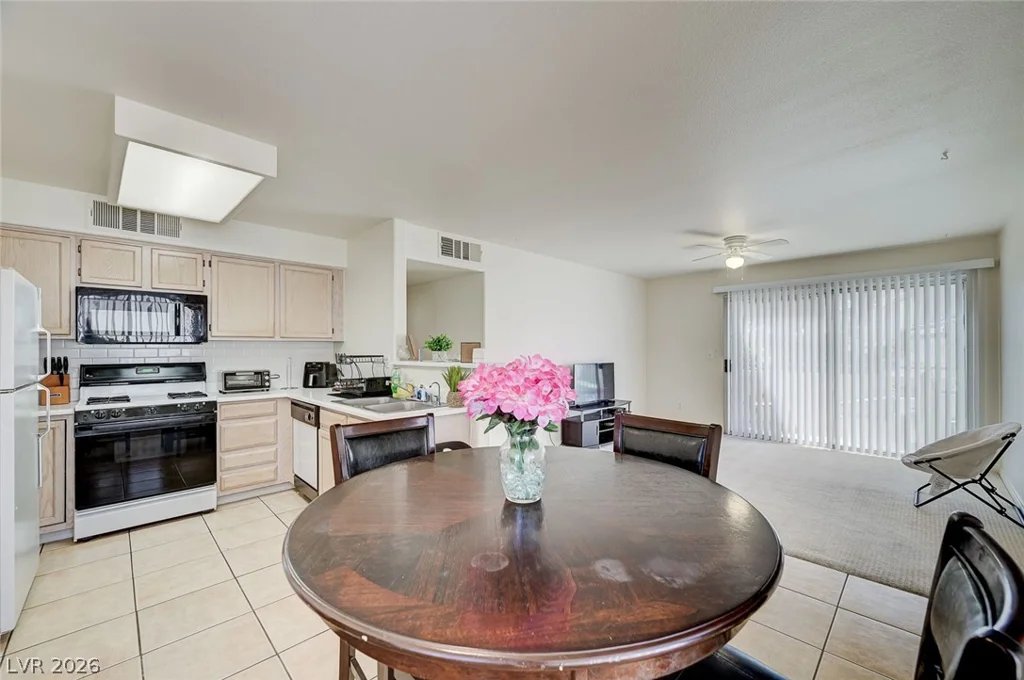 3425 Russell, Las Vegas, NV 89120