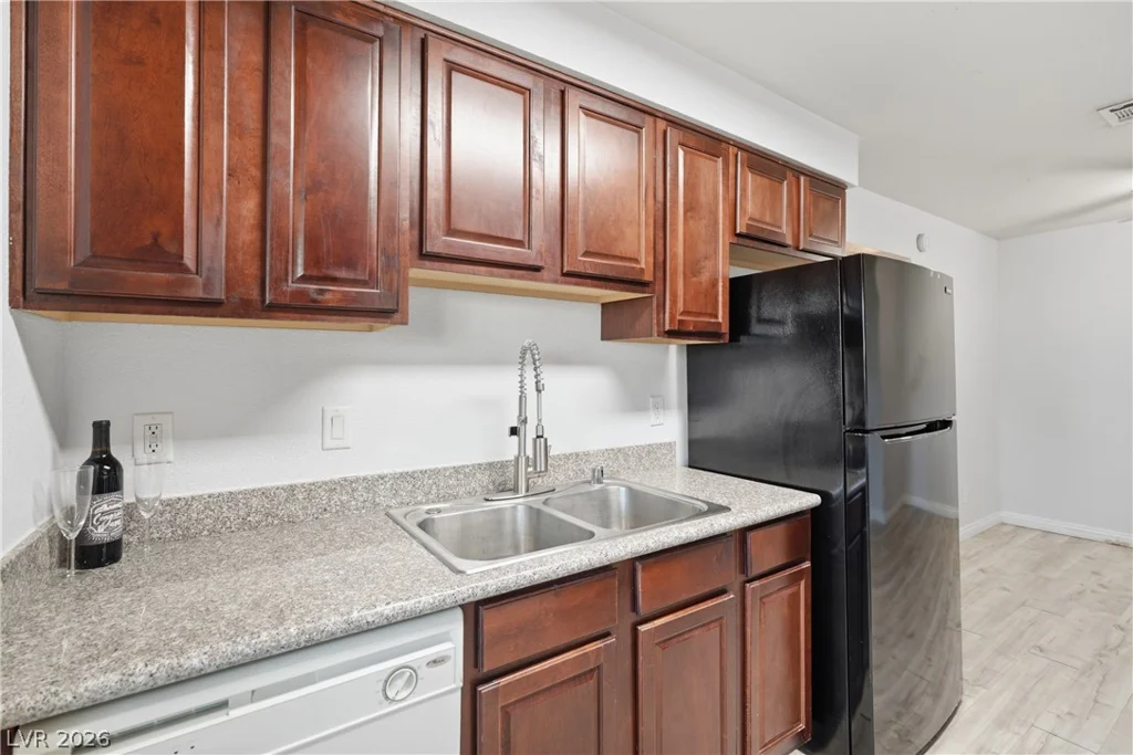 2451 Rainbow, Las Vegas, NV 89108