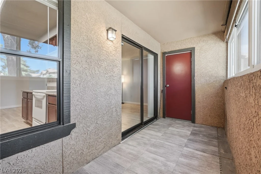 2451 Rainbow, Las Vegas, NV 89108