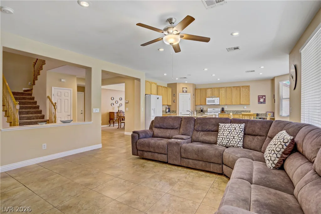 7703 Mesa Verde, Las Vegas, NV 89113