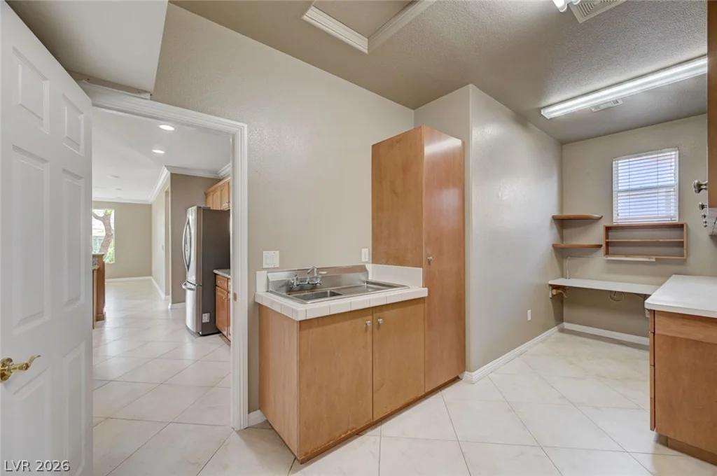 10227 Donde, Las Vegas, NV 89135