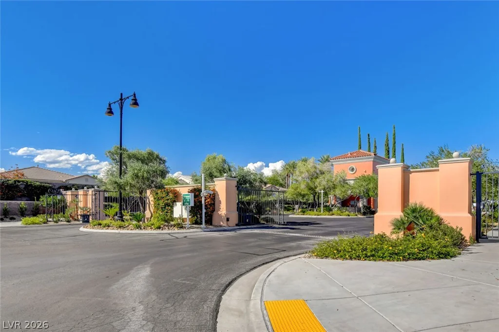 10227 Donde, Las Vegas, NV 89135