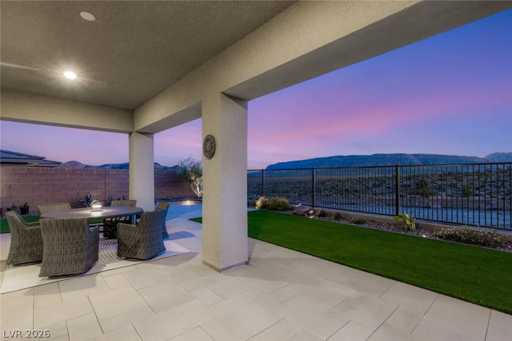12596 Heritage Heights, Las Vegas, NV 89138