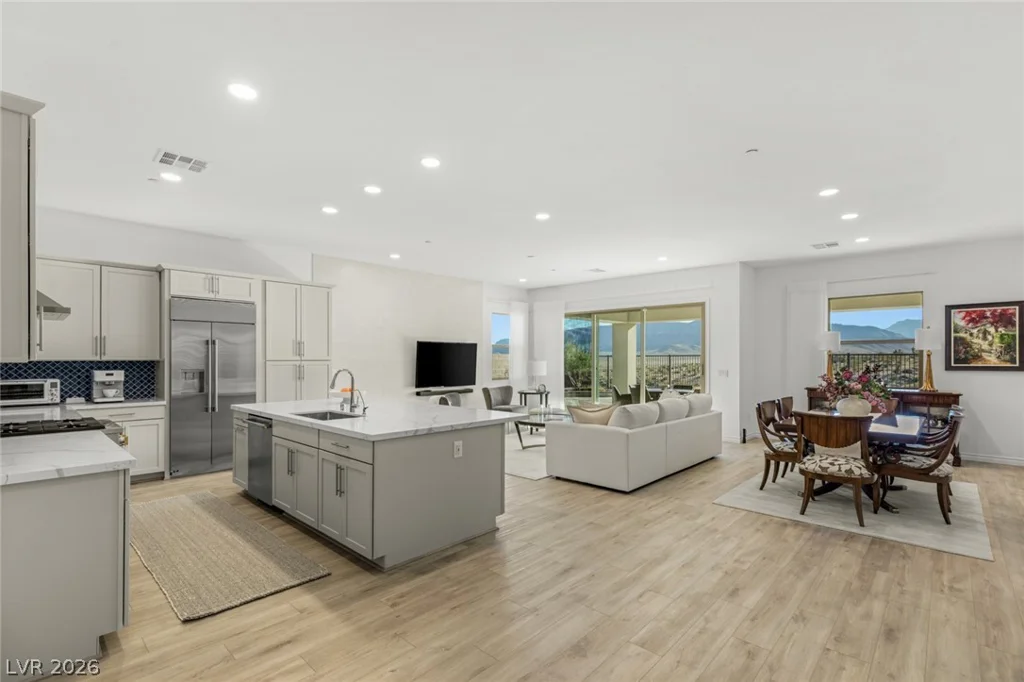 12596 Heritage Heights, Las Vegas, NV 89138