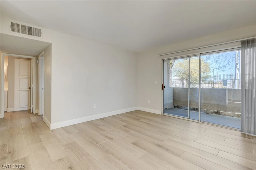 5710 Tropicana, Las Vegas, NV 89122