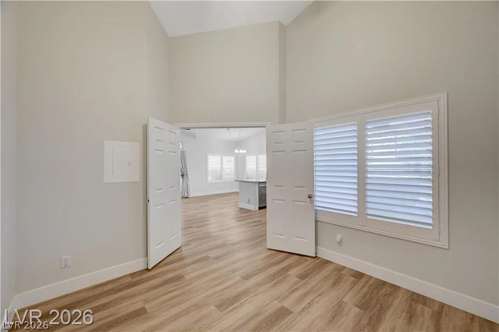 7250 White Dove, Las Vegas, NV 89149