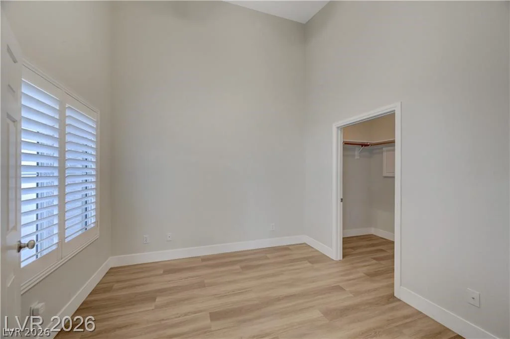 7250 White Dove, Las Vegas, NV 89149