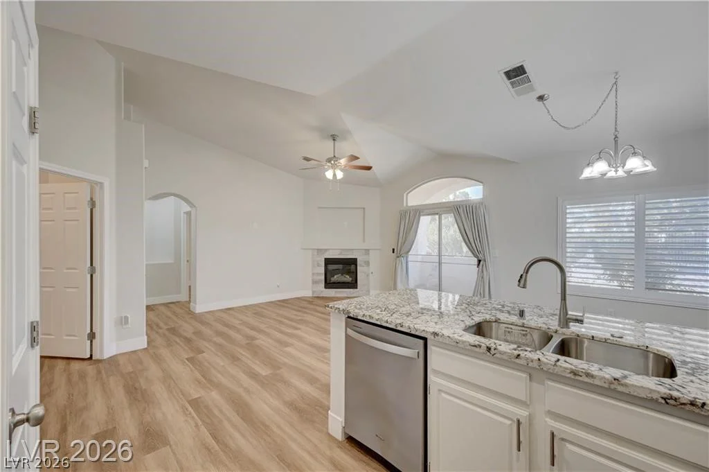 7250 White Dove, Las Vegas, NV 89149