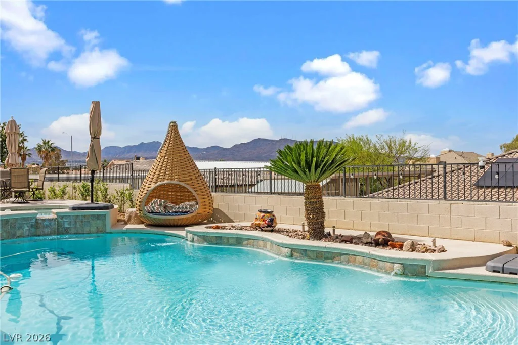 248 Hull, Henderson, NV 89015