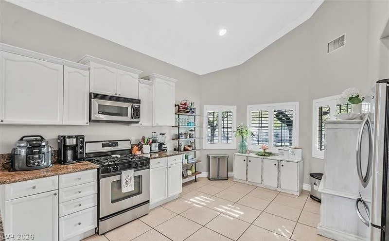 460 Garrafon Bay, Las Vegas, NV 89138