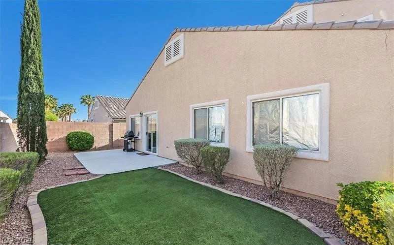 460 Garrafon Bay, Las Vegas, NV 89138