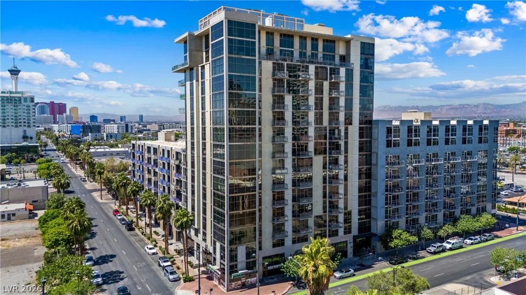 353 Bonneville, Las Vegas, NV 89101