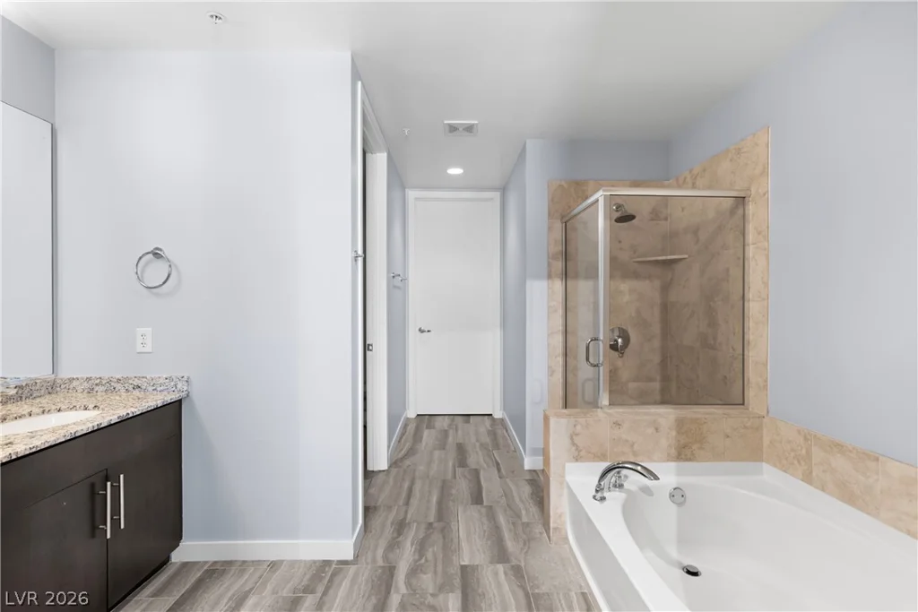 353 Bonneville, Las Vegas, NV 89101
