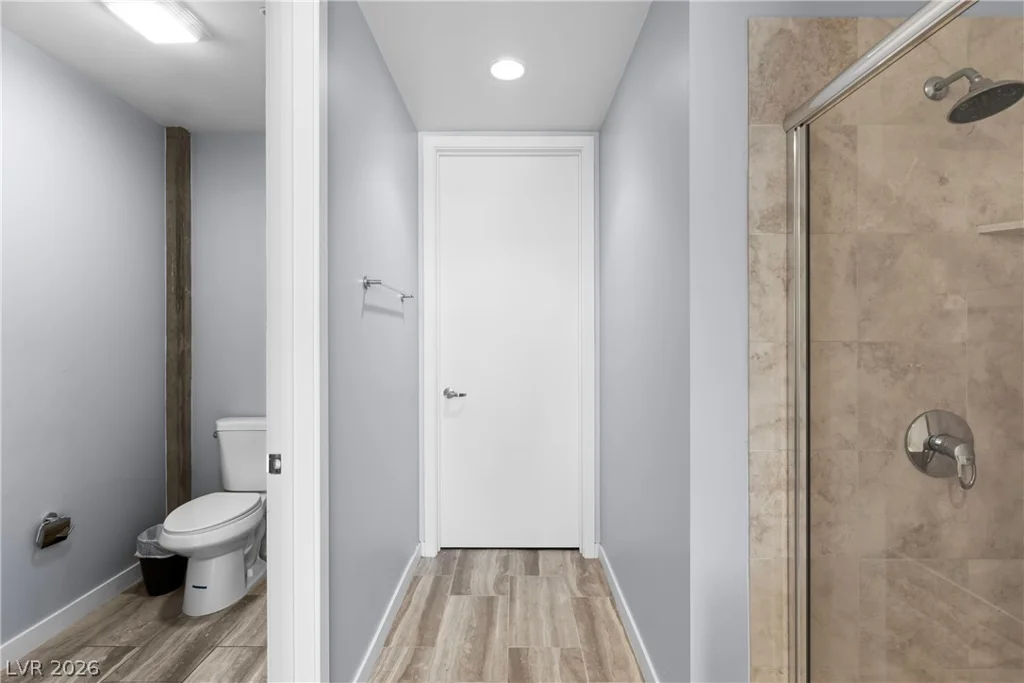 353 Bonneville, Las Vegas, NV 89101