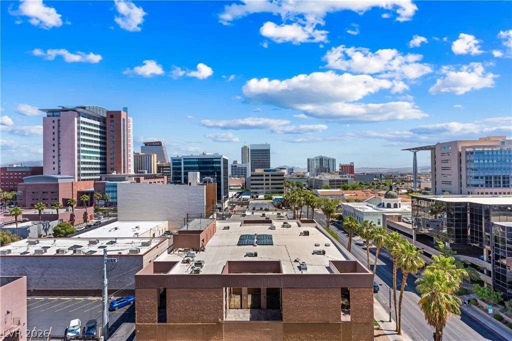 353 Bonneville, Las Vegas, NV 89101