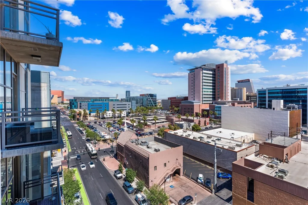 353 Bonneville, Las Vegas, NV 89101