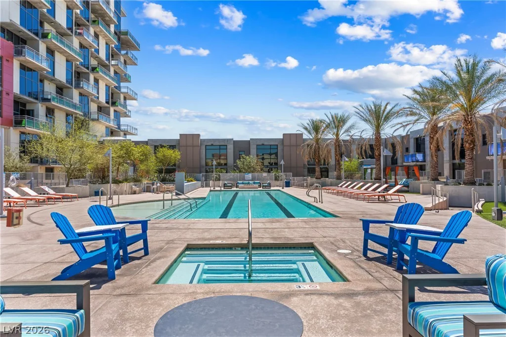 353 Bonneville, Las Vegas, NV 89101