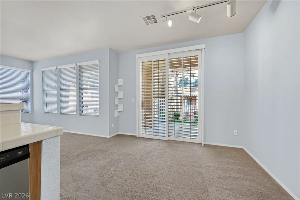 251 Green Valley, Henderson, NV 89012
