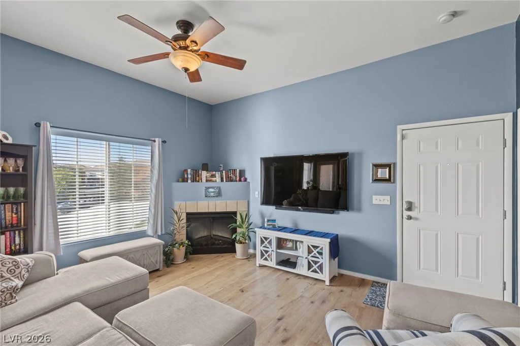 9303 Gilcrease, Las Vegas, NV 89149