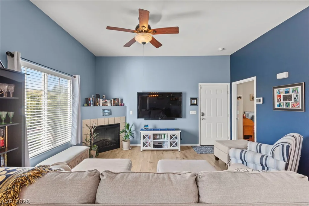9303 Gilcrease, Las Vegas, NV 89149