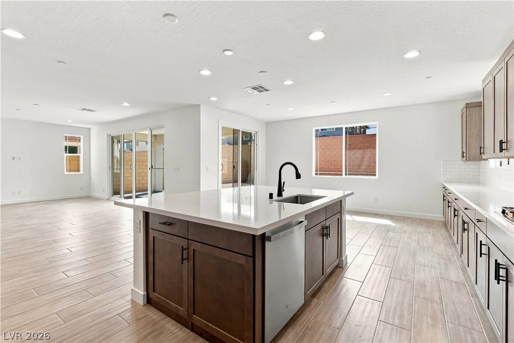 27 Fairdale, Henderson, NV 89011