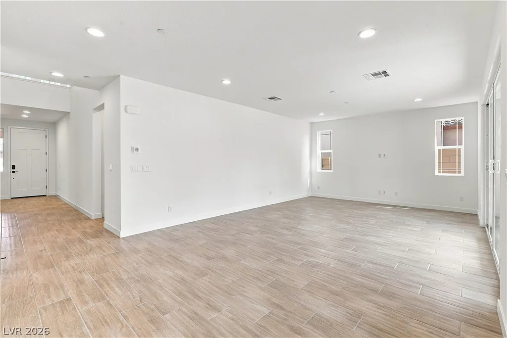 27 Fairdale, Henderson, NV 89011