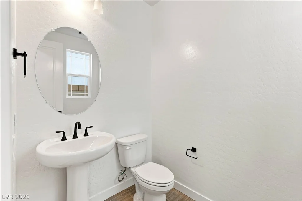 27 Fairdale, Henderson, NV 89011