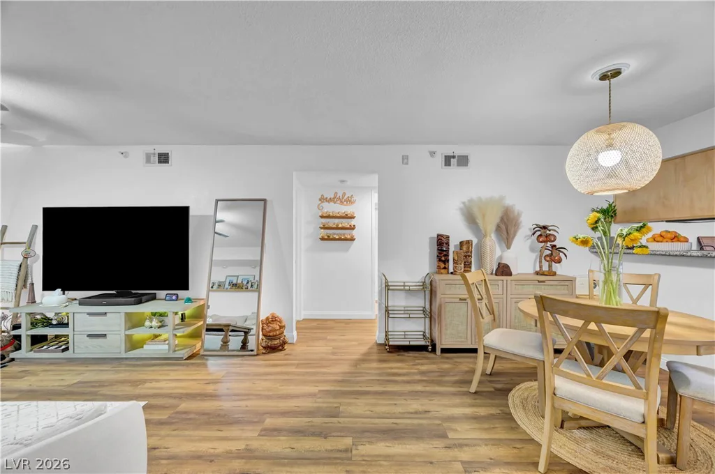 2750 Durango, Las Vegas, NV 89117