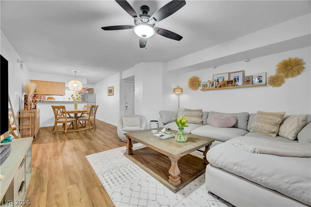 2750 Durango, Las Vegas, NV 89117