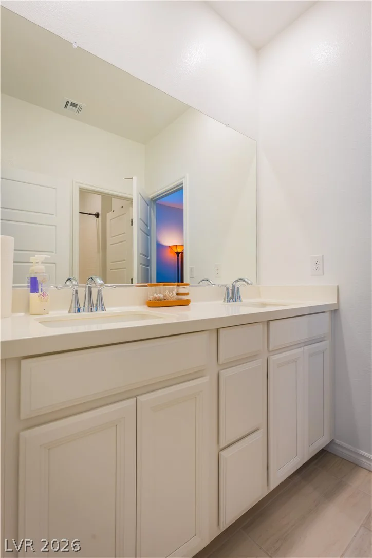 6729 Drapemaster, Las Vegas, NV 89156