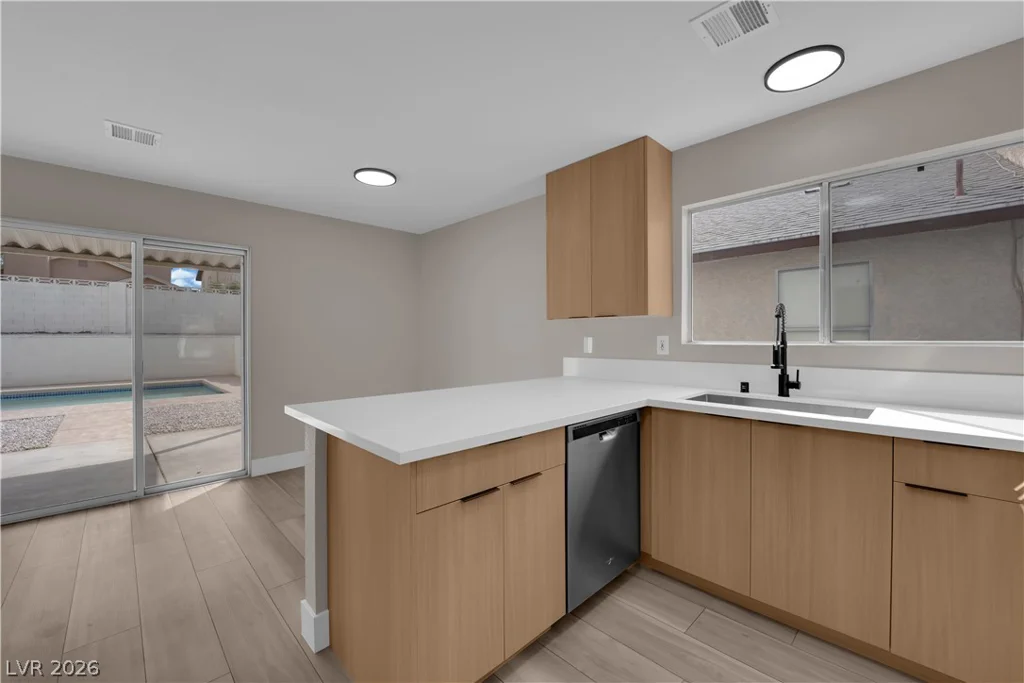 522 Tabony, Henderson, NV 89011