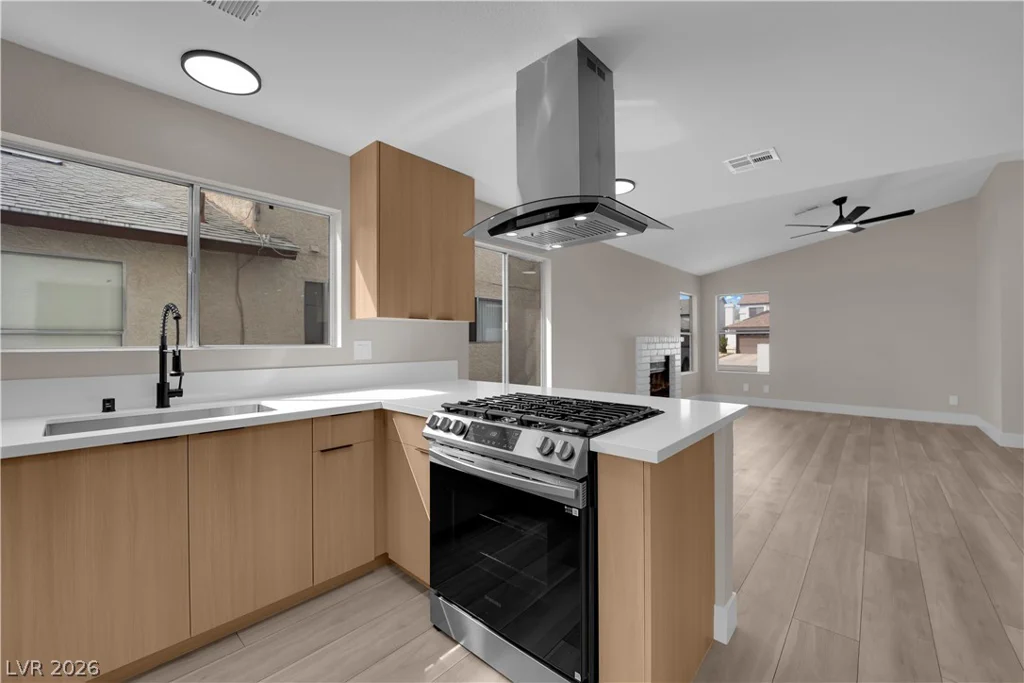 522 Tabony, Henderson, NV 89011
