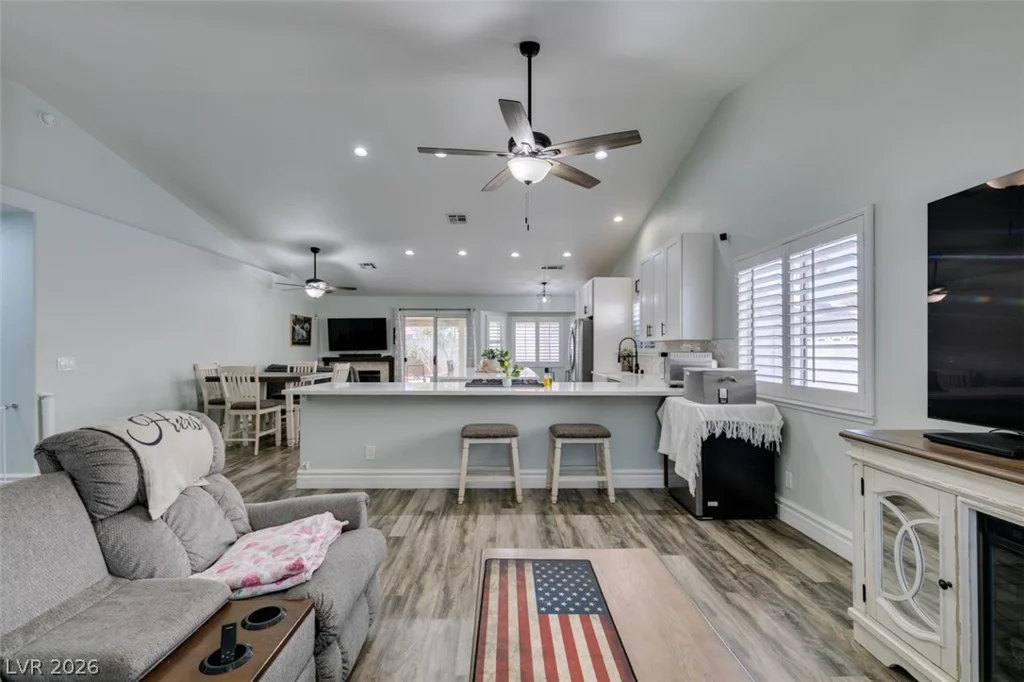 5109 Wildroot, Las Vegas, NV 89130