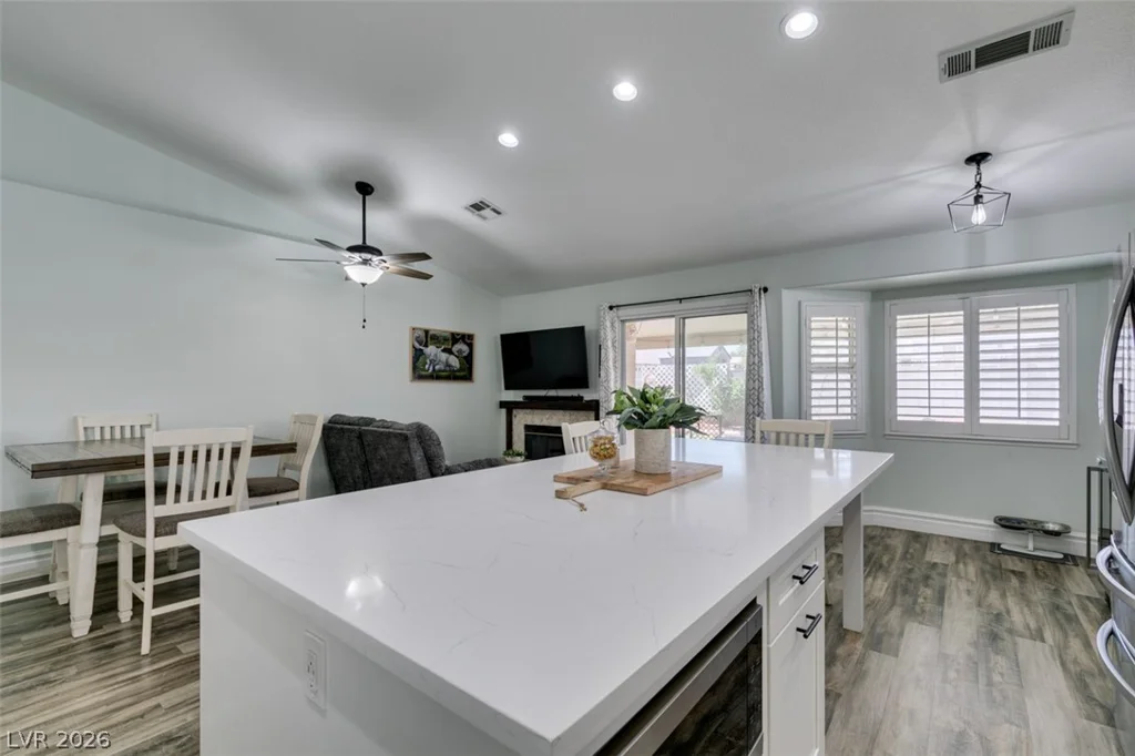 5109 Wildroot, Las Vegas, NV 89130