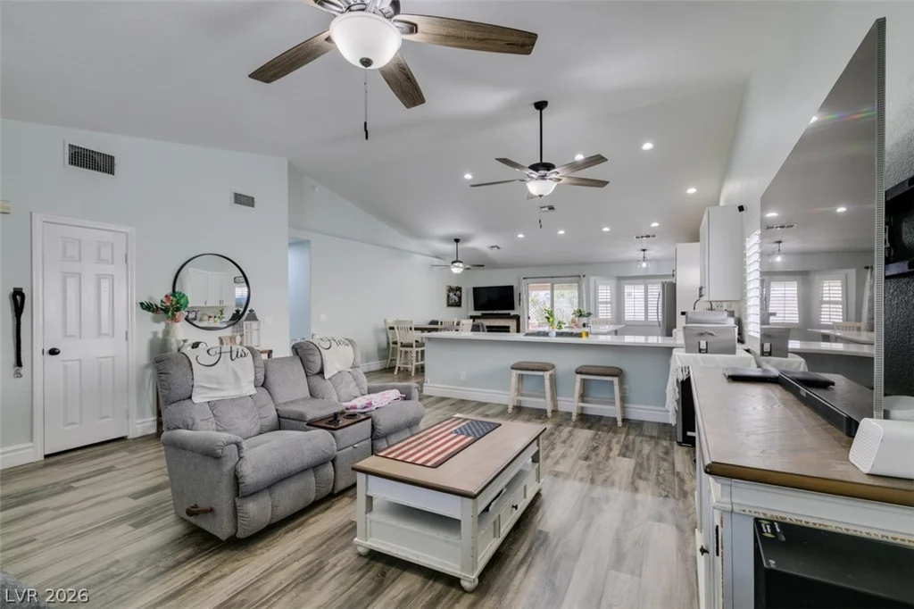 5109 Wildroot, Las Vegas, NV 89130