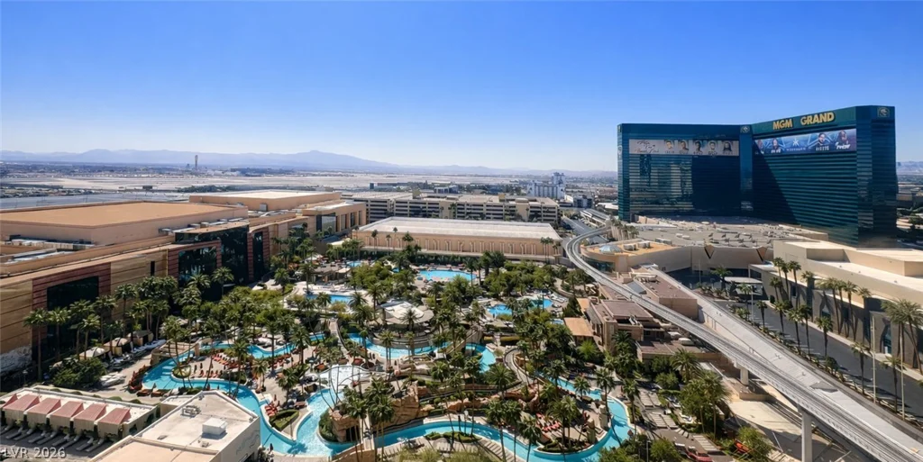 145 Harmon, Las Vegas, NV 89109